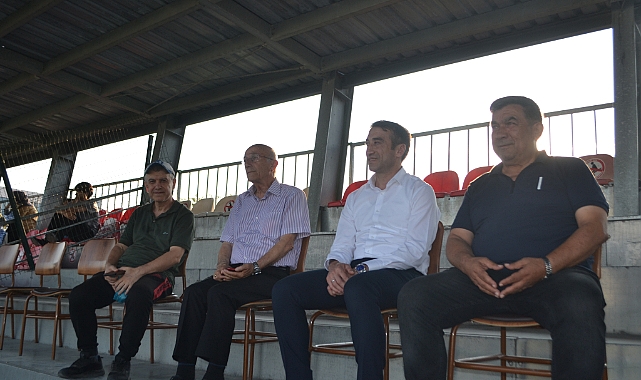 Spora yön verenler final maçını takip etti