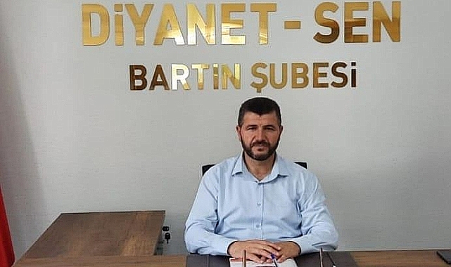 Albayrak, “Din görevlilerimizin hakkını savunmak tiyatro değil”