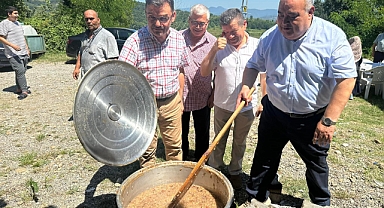 Aldatmaz, aşure etkinliğine katıldı