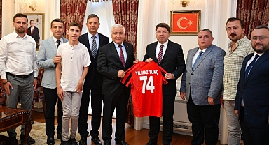 Bartınspor yönetimi’nden Bakan Tunç’a ziyaret