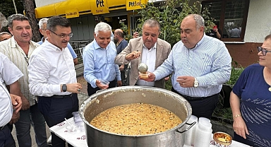 Başkan Aşure Programına katıldı