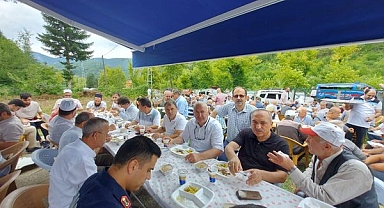 Başkan Uzun, Aşure programına katıldı