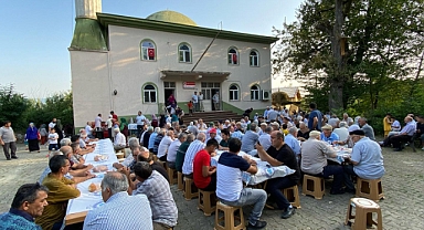 Bedil Köyü’nde Aşure Etkinliği Düzenlendi.
