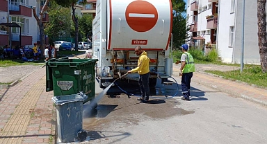 Dezenfekte çalışması ile kötü kokunun ve kötü görüntünün önüne geçiliyor