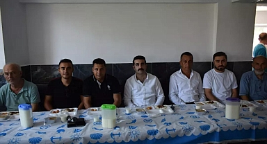 Eser, aşure günü etkinliğine katıldı