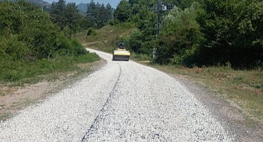 İl Özel İdare ekipleri Pazar mesaisindeydi