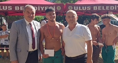Karakucak güreşleri şampiyonu Ahmet Erfidan oldu