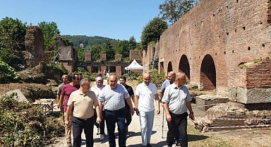 Milletvekili Aldatmaz, Amasra Bedesten ’de incelemelerde bulundu