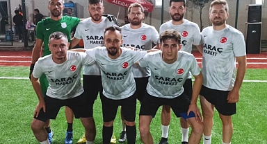 Saraç Market Mekezspor şampiyon