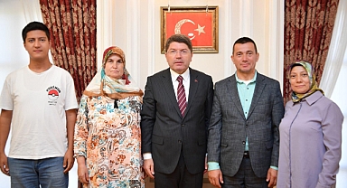 Şehit Ailesi’den Bakan Tunç’a ziyaret