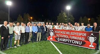 Turnuva sonunda kupalara sahiplerine verildi