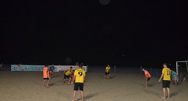 Yalı Oto Plaj Futbolunda 3.oldu