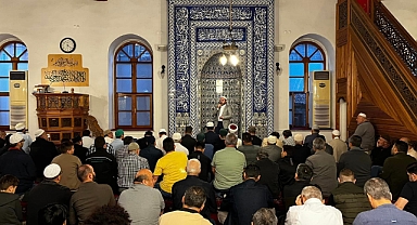 Aileler sabah namazında buluştu