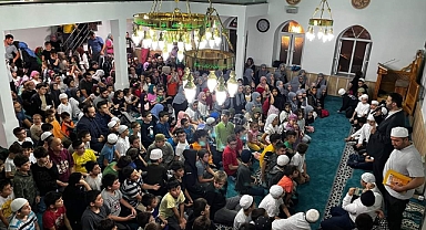 Bartın'da cami ve çocuk buluşması 