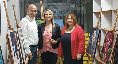 Başkan Çakır, Karma Resim Sergisini gezdi