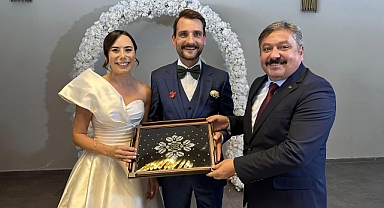 Başkan Vekili Maden, mutluluklar diledi