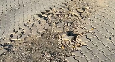 Binlerce kişi yaşıyor o yol hala yapılmadı