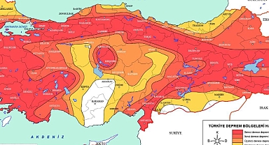Jeoloji Mühendisleri Odası 24 şehir için 7 ve üzeri 'deprem alarmı' verdi