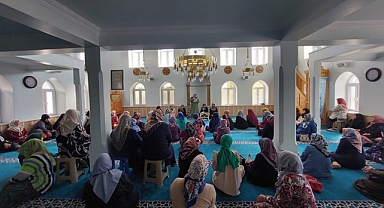 Kadınlara yönelik ‘Mevlid-i Nebi’ programı düzenlendi
