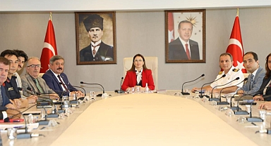 Kutlama programı görüşüldü