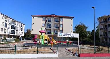 Parklar bakımdan geçiyor