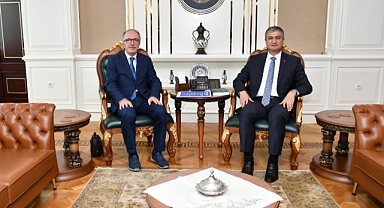 Rektör Uzun'dan Valilere ziyaret