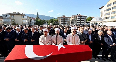 Vali Arslan Safranbolu'da cenazeye katıldı