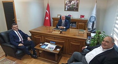 AK Parti Heyeti İl Müftüsü Keskin'i ziyaret etti