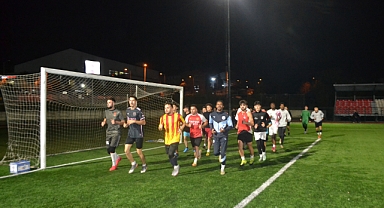 Bartıngençlikspor amatörde top başı yaptı