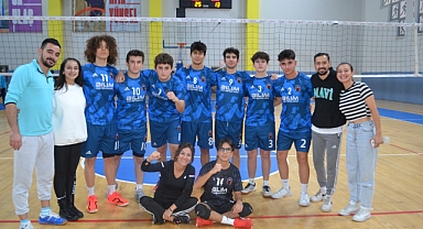 Fatih Sultan Voleybolda rahat kazandı