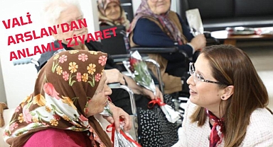 Huzurevini ziyaret etti