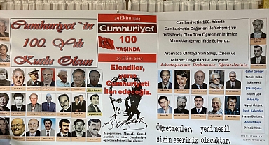 Kaymakam öğretmenlerle bir arada