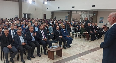 Keskin, Mevlid-i Nebi konferansına katıldı