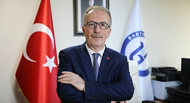 Rektör 100'üncü yılı kutladı