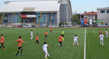 U-14’de maç başladığı gibi bitti