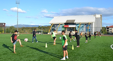  Yeni Bartınspor U14 takımı iddialı hazırlanıyor 