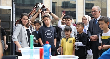 32 farklı ilden gençlerin Projeleri BARÜ’de sergileniyor
