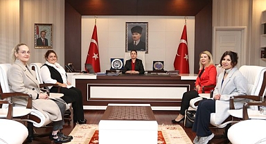 Eczacılardan Vali’ye ziyaret