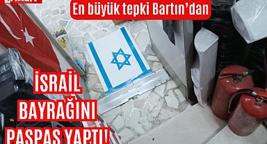 İsrail Bayrağını paspas yaptı!