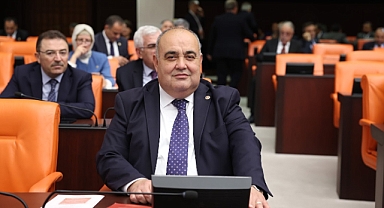 Milletleri kurtaranlar yalnız öğretmenlerdir
