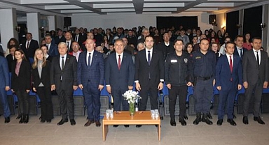 Öğretmenler Gününde anlamlı program