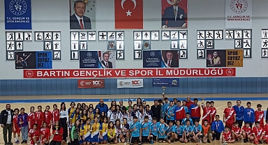 Okul sporları Yıldızlar hentbol müsabakaları tamamlandı