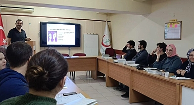Sağlıkçılara eğitim verildi