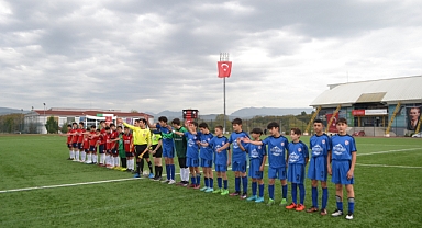 U14’de Kemergençlik 3.maçını kazandı