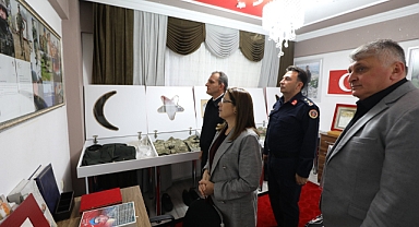 Vali, şehit ailesini ziyaret etti