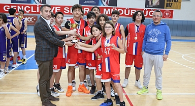 Baskette Gündoğdu şampiyon oldu
