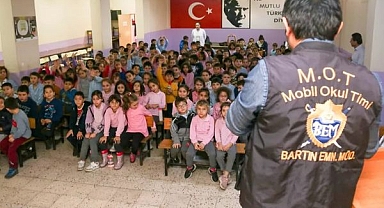 Polis, Çocukları bilgilendirdi