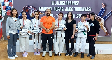 Yıldız Judoculardan 4 madalya 1 Kupa