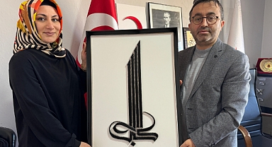 Sattığı Tablonun Gelirini Gazze'ye Bağışladı
