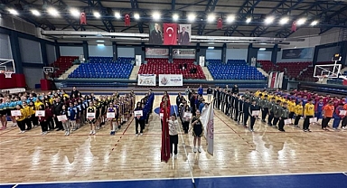 Bartın basket okul takımları Düzce’de mücadele ediyor